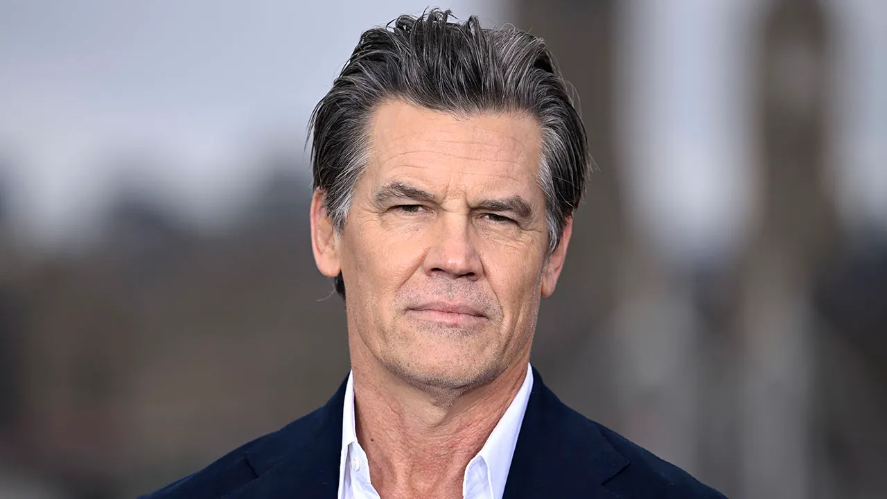 josh-brolin-bells-palsy-stress