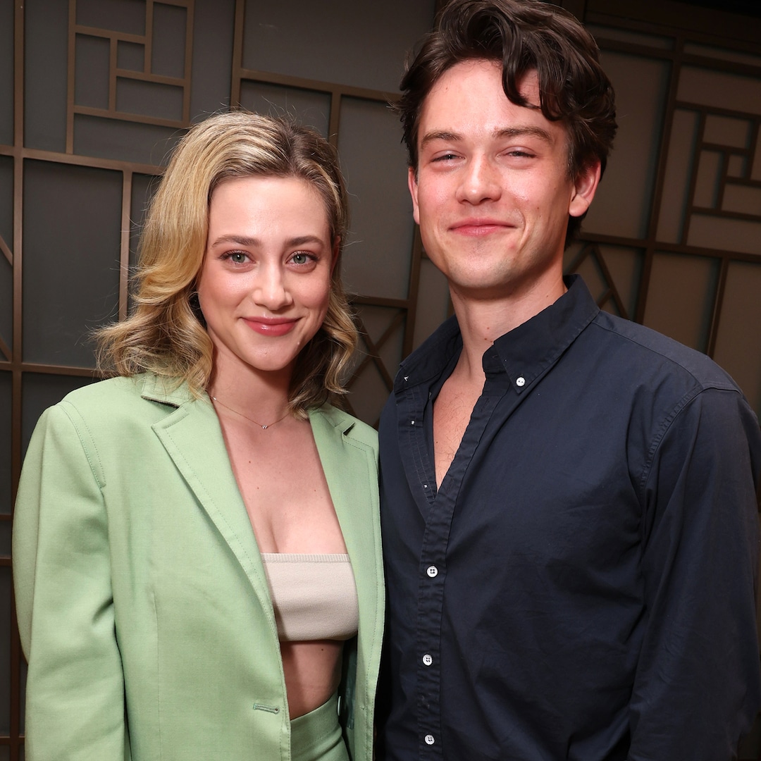 lili-reinhart-interstitial-cystitis-support