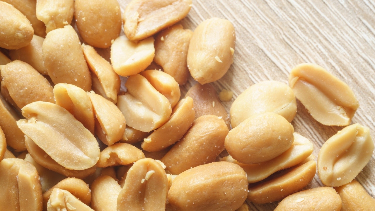 peanuts-recall-allergic-reaction